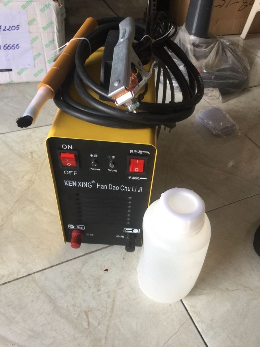 Máy tẩy mối hàn inox